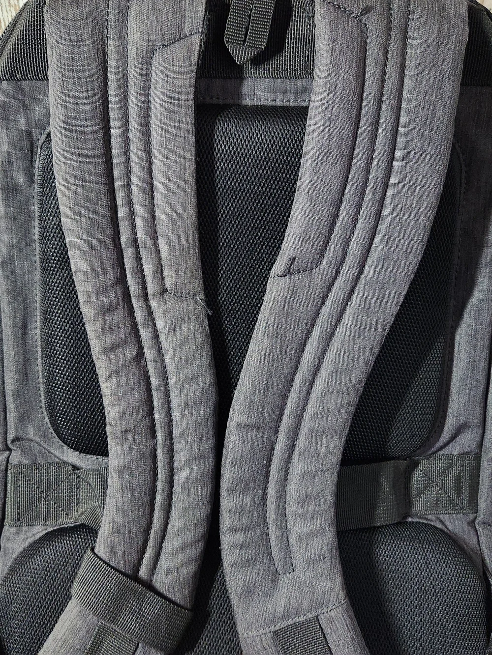Samsonite Gray Travel Modern Utility Paracycle Laptop Backpack Charcoal